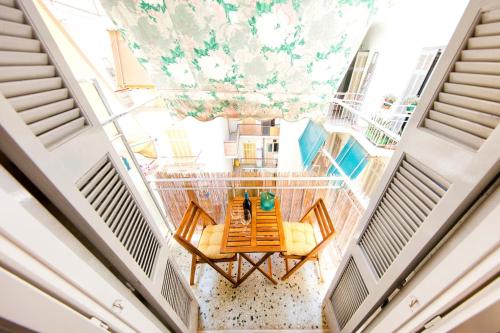 Cute, Little Island Studio Oasis Near Acropolis!