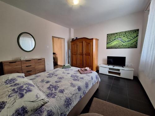 Apartments Ana