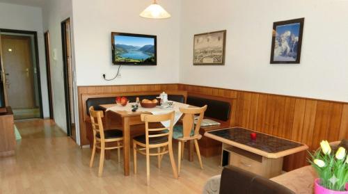 LANZ Haus KMB Seeappartement am Ossiacher See, Hallenbad, Skiarena Gerlitzen