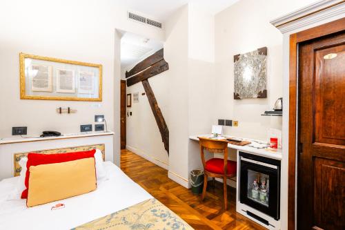 Art Hotel Commercianti photo 132