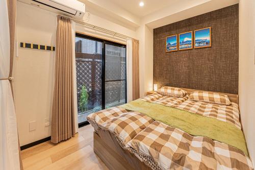 4 Min Walk to JR Sobu Line Free Private Gas Dryer 52sqm Apartment Sleeps 5 13 Min Direct to Tokyo Station Easy Access to Shinjuku Asakusa Kamakura Enoshima Tokyo Dome Direct Train to Narita Airport Near Shibuya Ueno Oshiage Skytree