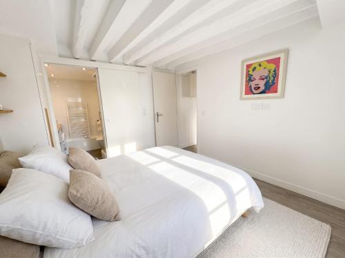 Heart Marais Bright 1BR by Melvane