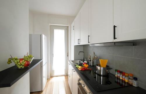 M4 Tolstoj Modern three-room apartment 50 meters from the metro