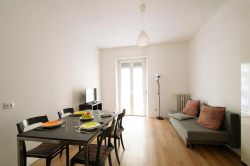 M4 Tolstoj Modern three-room apartment 50 meters from the metro