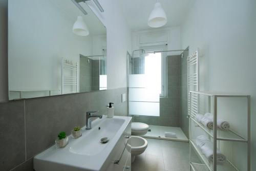 M4 Tolstoj Modern three-room apartment 50 meters from the metro