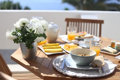 SeaShell Romantic Studio - Ocean View Balcony
