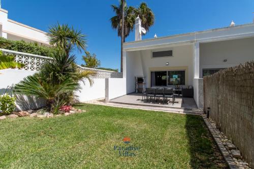 3BR Villa w Pool Families Only