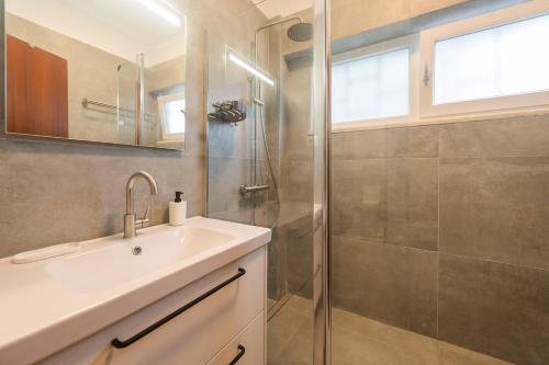 Estoril Gem - Cosy, Spacious & Close to the Beach