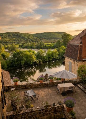 Studio 40m2 avec terrasse face à la Dordogne avec vue exceptionnelle