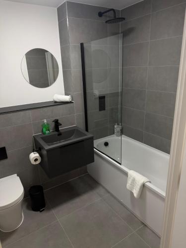 Berkeley Square Apartments by StaySavvy Accommodation photo 76