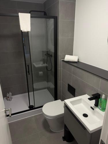 Berkeley Square Apartments by StaySavvy Accommodation photo 83