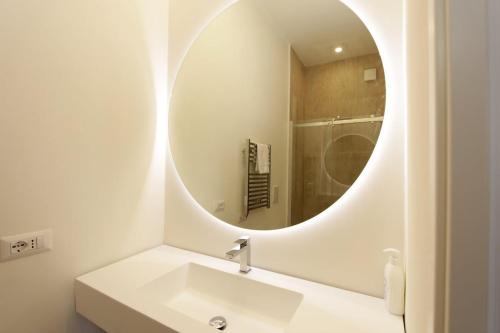 Terrace Apartment near Trastevere Station