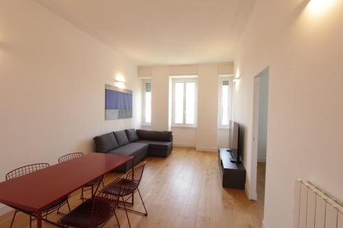 Terrace Apartment near Trastevere Station