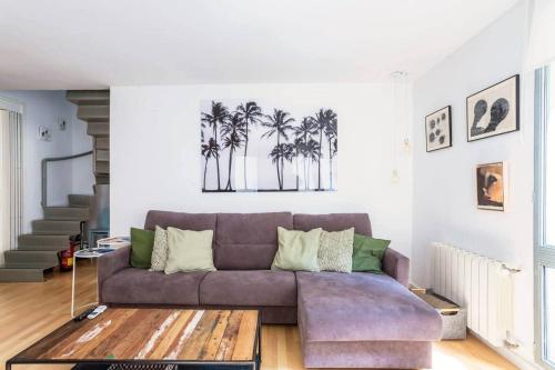 City Center Apartment With Shaded Terrace