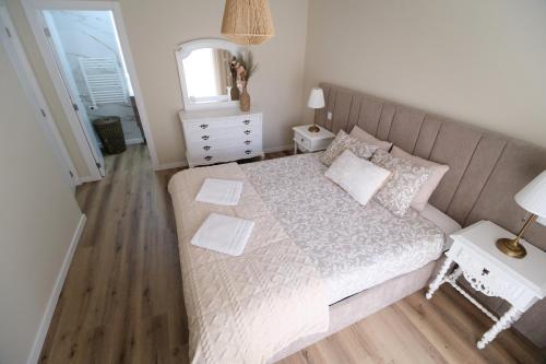 Esmeralda house com garagem privada