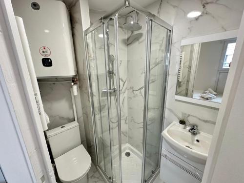 New 902 Suite Eva - Cosy Apartment Paris Center