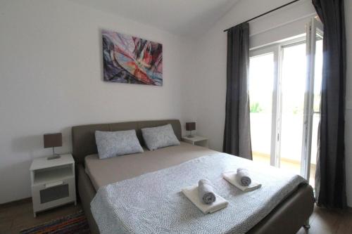 Apartment Villa Mares 2