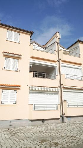 Apartment SANDY Zambratija