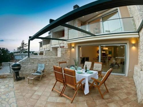 Villa Bobo's Place with Jacuzzi