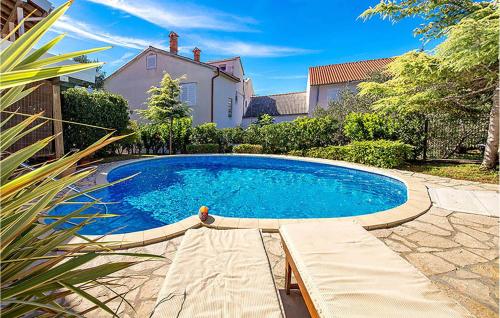 Lovely Apartment In Banjol With Wifi