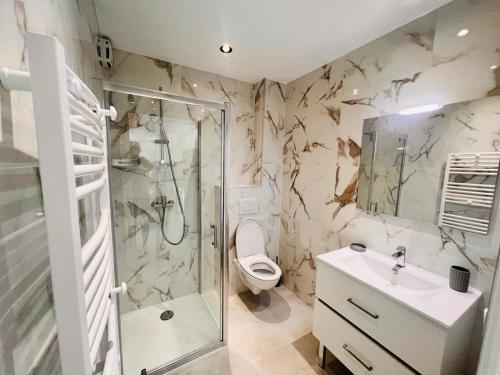 New 2-room, Comfort, 2 min beach, Air conditioning, Wifi, Terrace