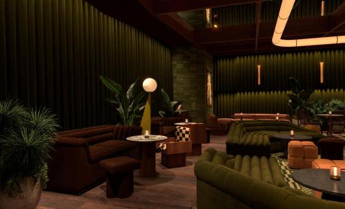 Cuber House Valencia, Curio Collection By Hilton