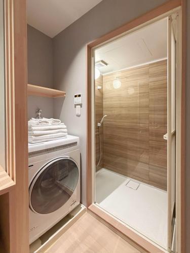 LQ201 Easy to Ueno & Akihabara, Family 3 Beds