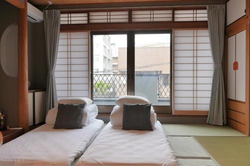 LQ401 Modern Japanese Room, 3 Floor Futons