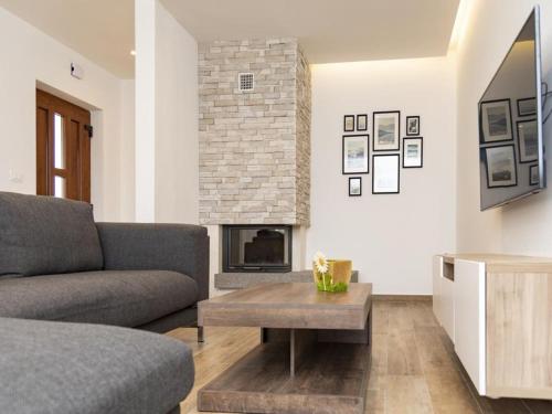 House in Fazana with Private Pool and Beach