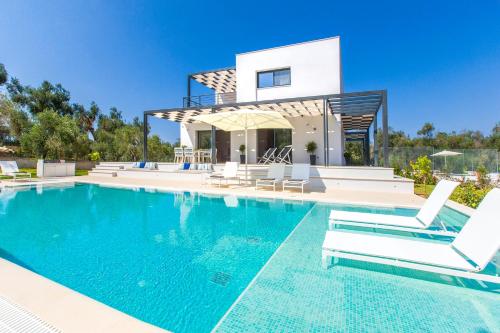Πισίνα στο ή κοντά στο Almyra Villas