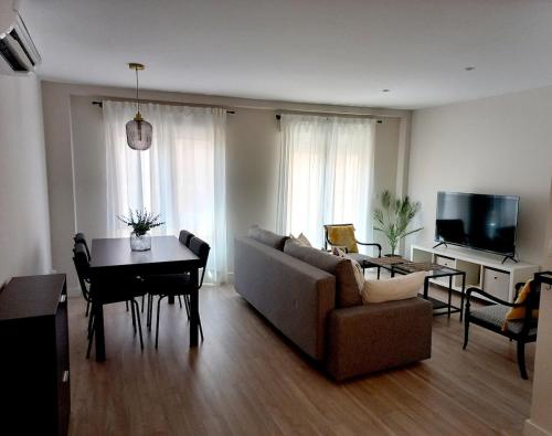 Spacious apartment Mercado & Luceros