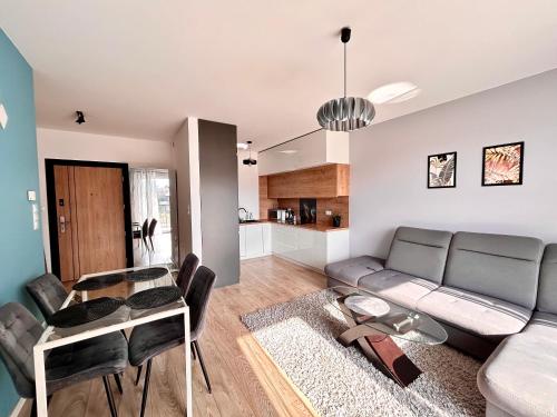 Modern Premium Apartment Near the Mountains with free parking space and self check in