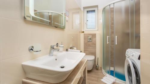 Apartment Estate 1 - Island Krk by Villas Guide