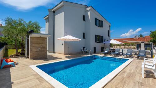 Studio Apartment Estate 3 - Krk by Villas Guide