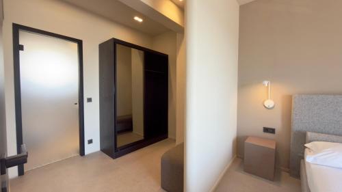 Aeolis Residence