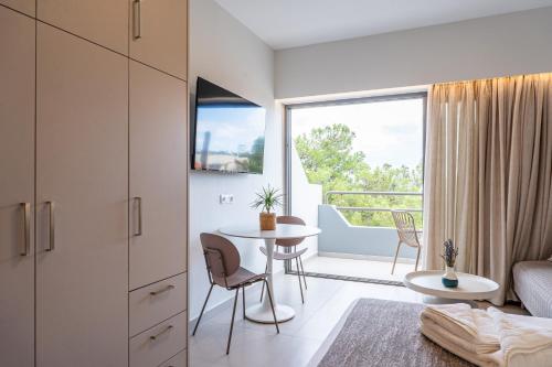 Pine View Urban Living 4
