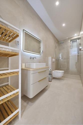 Oliver 2BR apartment with parking place