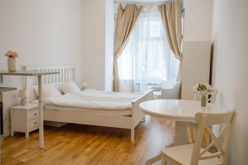 Bright Letná Apartment