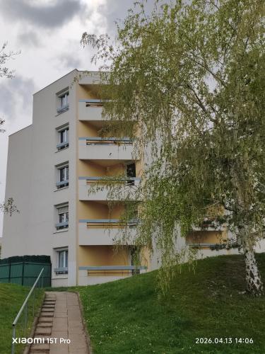 Grand Appartement 80m2 - 3 Chambres - 7 min du centre - Résidence calme - Idéal Famille