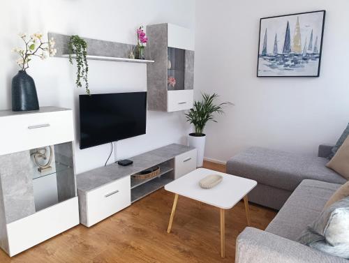 Foto Zara Central Apartment - Old Town & balcony 5