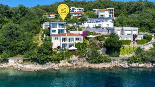 Villa Nada sea view&whirpool island Krk by Villas