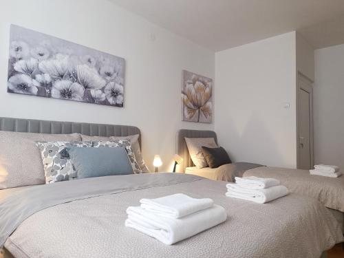 Zara Central Apartment - Old Town & balcony