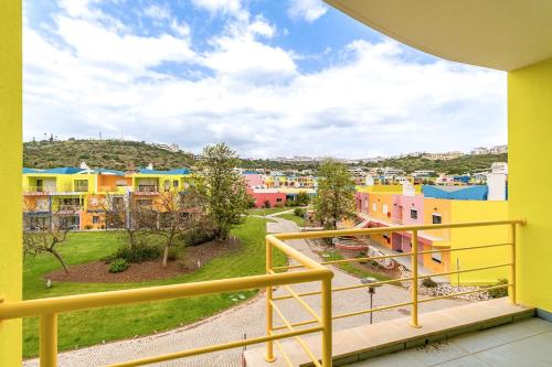 Spacious Duplex by Albufeira Marina - Sleeps 6 - Homesbyfc