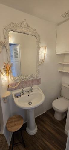 small authentic studio in the heart of the city center