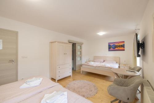 Rooms Hrominc