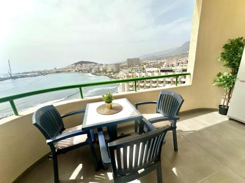 Costamar Infinite Sea Views by Deihu Experiences