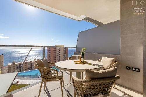 Sunset Sailors Apartment By Leo
