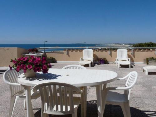 superbe terrasse face à la mer