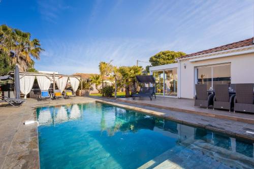 Villa Anja Agde Heated Pool & Jacuzzi Family Villa