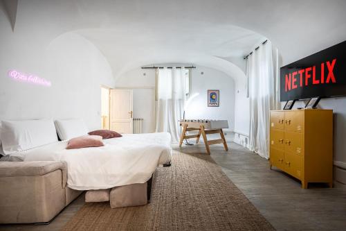 Stunning Loft Near Colosseum and Termini Station WiFi AC
